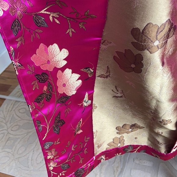 Embroidered silk kimono duster - Picture 13 of 14